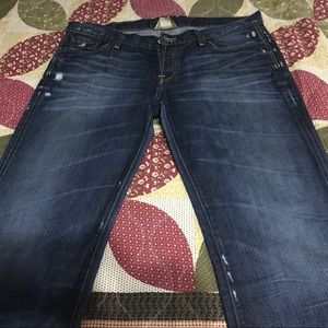 Women's or juniors lucky brand jeans